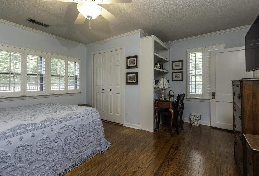 817 SHOTWELL ST, Memphis, Tennessee 38111, 4 Bedroom Bedrooms, 7 Room Rooms,3 BathroomBathrooms,Residential,For Sale,SHOTWELL,0,10228941