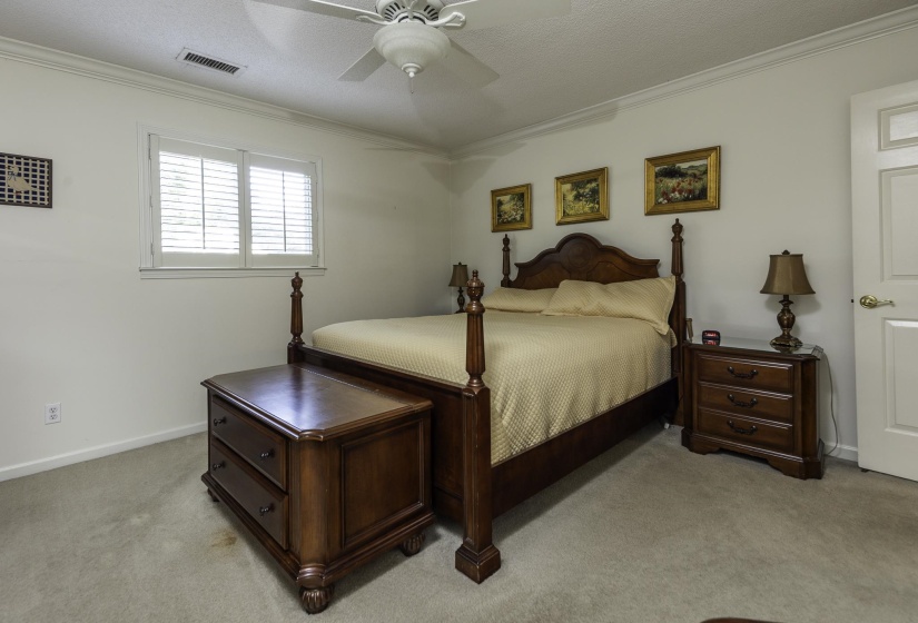 817 SHOTWELL ST, Memphis, Tennessee 38111, 4 Bedroom Bedrooms, 7 Room Rooms,3 BathroomBathrooms,Residential,For Sale,SHOTWELL,0,10228941