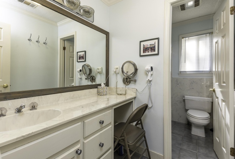 817 SHOTWELL ST, Memphis, Tennessee 38111, 4 Bedroom Bedrooms, 7 Room Rooms,3 BathroomBathrooms,Residential,For Sale,SHOTWELL,0,10228941