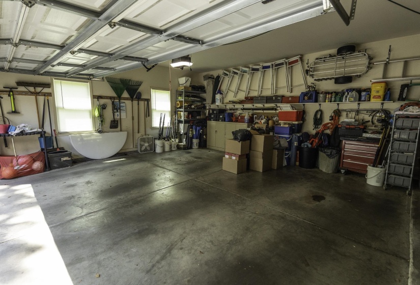 817 SHOTWELL ST, Memphis, Tennessee 38111, 4 Bedroom Bedrooms, 7 Room Rooms,3 BathroomBathrooms,Residential,For Sale,SHOTWELL,0,10228941