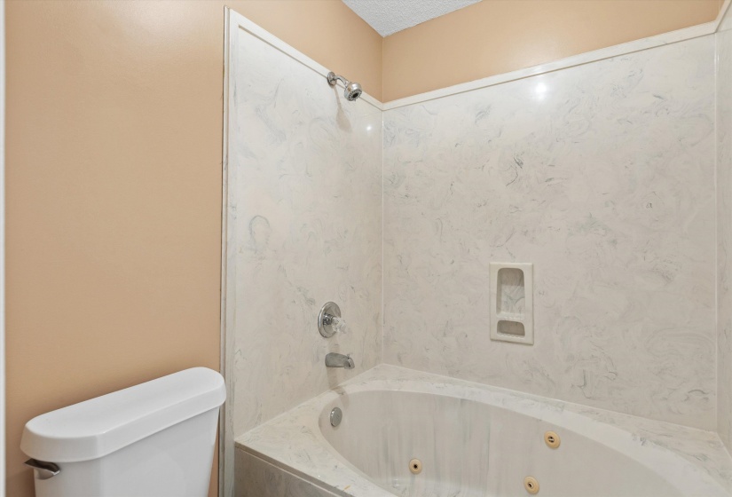 6717 ROSS RIDGE DR, Memphis, Tennessee 38141, 2 Bedroom Bedrooms, 5 Room Rooms,2 BathroomBathrooms,Residential,For Sale,ROSS RIDGE,0,10228944