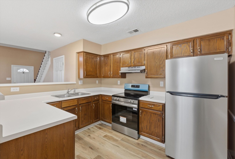 6717 ROSS RIDGE DR, Memphis, Tennessee 38141, 2 Bedroom Bedrooms, 5 Room Rooms,2 BathroomBathrooms,Residential,For Sale,ROSS RIDGE,0,10228944