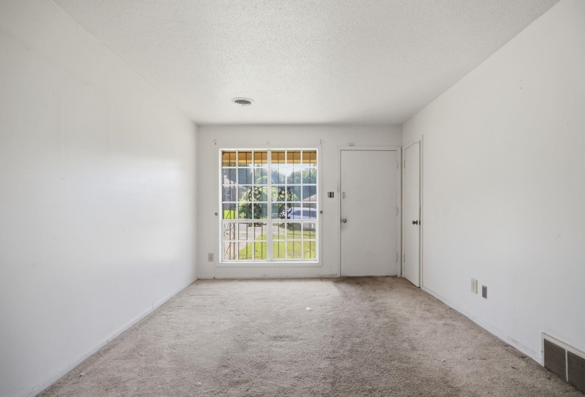 3608 RUSSELWOOD DR, Memphis, Tennessee 38128, 4 Bedroom Bedrooms, 6 Room Rooms,1 BathroomBathrooms,Residential,For Sale,RUSSELWOOD,0,10228945