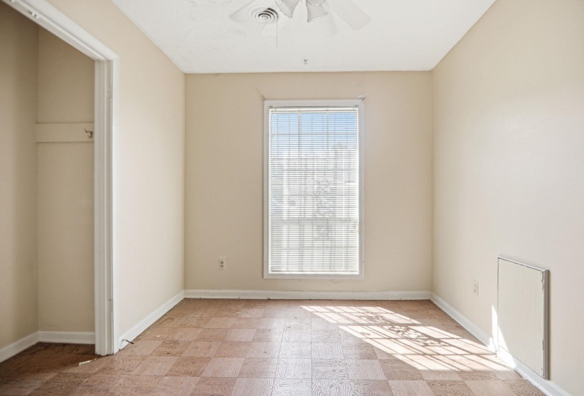 3608 RUSSELWOOD DR, Memphis, Tennessee 38128, 4 Bedroom Bedrooms, 6 Room Rooms,1 BathroomBathrooms,Residential,For Sale,RUSSELWOOD,0,10228945