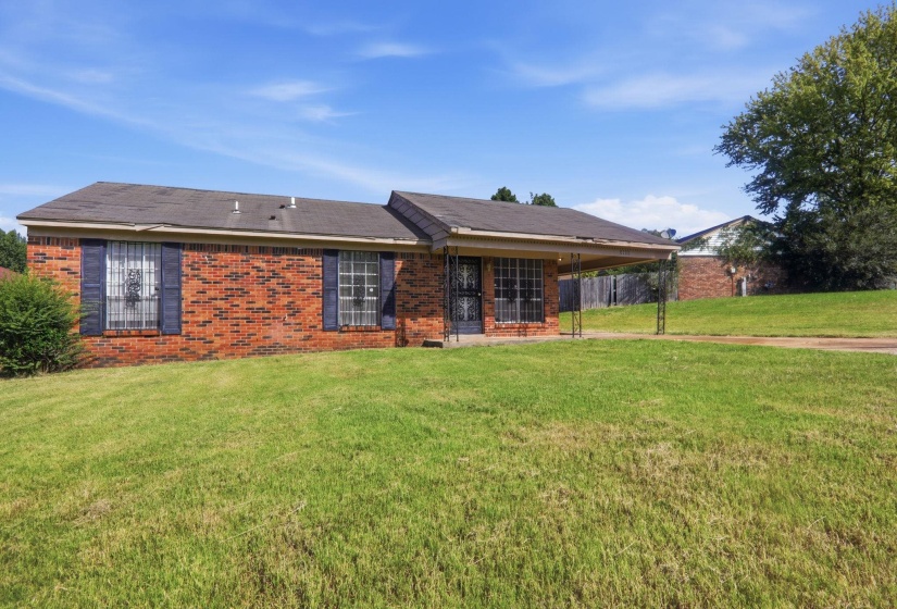 3608 RUSSELWOOD DR, Memphis, Tennessee 38128, 4 Bedroom Bedrooms, 6 Room Rooms,1 BathroomBathrooms,Residential,For Sale,RUSSELWOOD,0,10228945