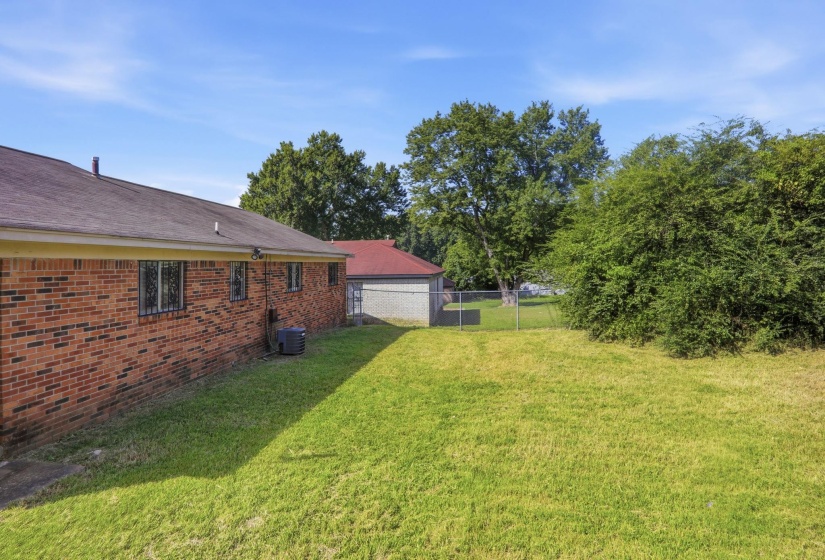 3608 RUSSELWOOD DR, Memphis, Tennessee 38128, 4 Bedroom Bedrooms, 6 Room Rooms,1 BathroomBathrooms,Residential,For Sale,RUSSELWOOD,0,10228945