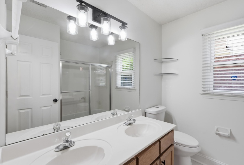 1325 RIVER PINE DR, Collierville, Tennessee 38017, 3 Bedroom Bedrooms, 7 Room Rooms,2 BathroomBathrooms,Residential,For Sale,RIVER PINE,0,10228948