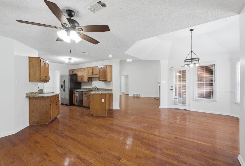 1325 RIVER PINE DR, Collierville, Tennessee 38017, 3 Bedroom Bedrooms, 7 Room Rooms,2 BathroomBathrooms,Residential,For Sale,RIVER PINE,0,10228948
