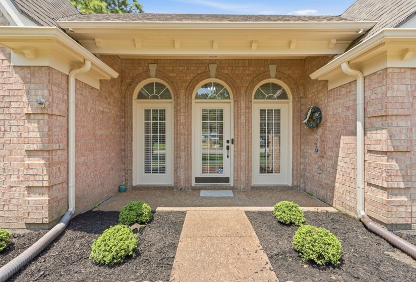 1325 RIVER PINE DR, Collierville, Tennessee 38017, 3 Bedroom Bedrooms, 7 Room Rooms,2 BathroomBathrooms,Residential,For Sale,RIVER PINE,0,10228948