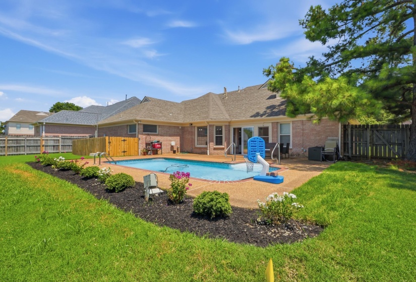 1325 RIVER PINE DR, Collierville, Tennessee 38017, 3 Bedroom Bedrooms, 7 Room Rooms,2 BathroomBathrooms,Residential,For Sale,RIVER PINE,0,10228948