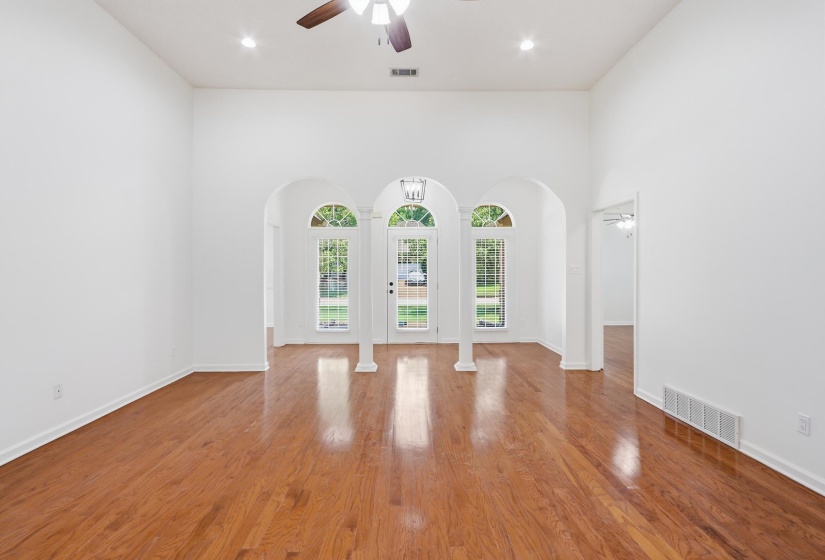 1325 RIVER PINE DR, Collierville, Tennessee 38017, 3 Bedroom Bedrooms, 7 Room Rooms,2 BathroomBathrooms,Residential,For Sale,RIVER PINE,0,10228948