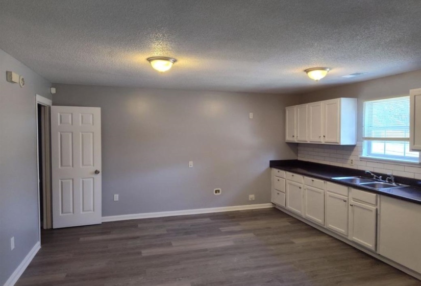2525 ROZELLE RD, Memphis, Tennessee 38114, 3 Bedroom Bedrooms, 0 ,1.1 BathroomBathrooms,Duplexes,For Sale,ROZELLE,0,10211237
