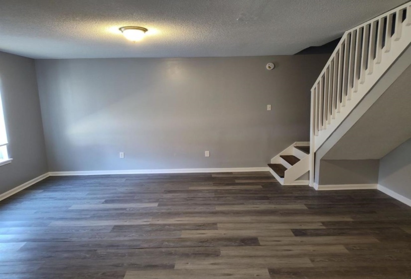 2525 ROZELLE RD, Memphis, Tennessee 38114, 3 Bedroom Bedrooms, 0 ,1.1 BathroomBathrooms,Duplexes,For Sale,ROZELLE,0,10211237
