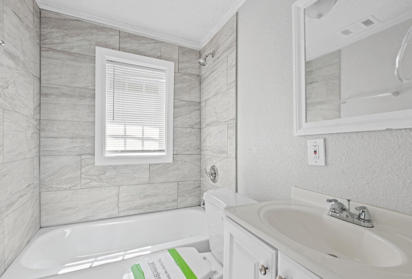 564 PEEBLES RD, Memphis, Tennessee 38109, 2 Bedroom Bedrooms, 0 ,1 BathroomBathrooms,Duplexes,For Sale,PEEBLES,0,10228957