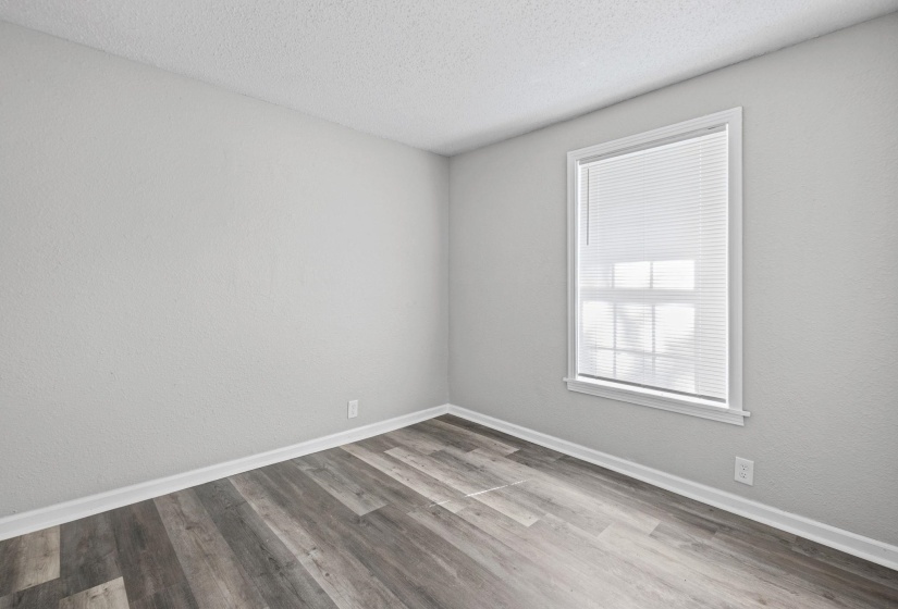 564 PEEBLES RD, Memphis, Tennessee 38109, 2 Bedroom Bedrooms, 0 ,1 BathroomBathrooms,Duplexes,For Sale,PEEBLES,0,10228957