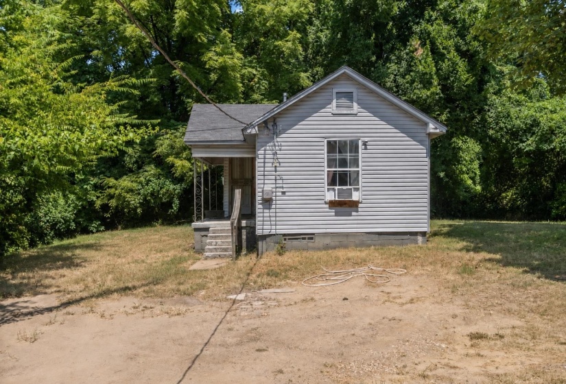 564 PEEBLES RD, Memphis, Tennessee 38109, 2 Bedroom Bedrooms, 0 ,1 BathroomBathrooms,Duplexes,For Sale,PEEBLES,0,10228957