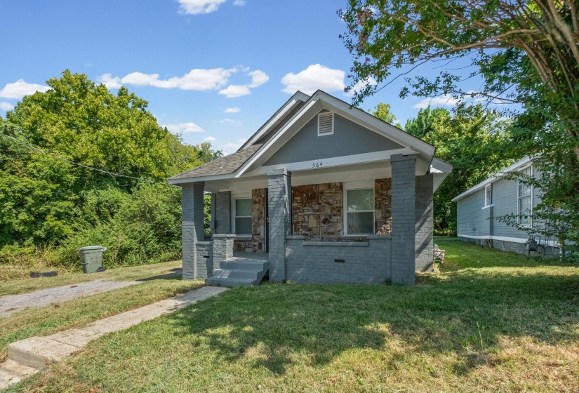 564 PEEBLES RD, Memphis, Tennessee 38109, 2 Bedroom Bedrooms, 0 ,1 BathroomBathrooms,Duplexes,For Sale,PEEBLES,0,10228957