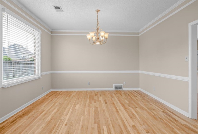 8976 LINDSTROM DR, Memphis, Tennessee 38016, 5 Bedroom Bedrooms, 9 Room Rooms,3.1 BathroomBathrooms,Residential,For Sale,LINDSTROM,0,10224567