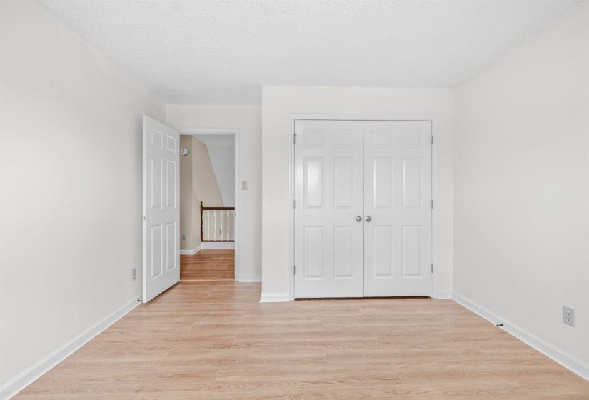 8976 LINDSTROM DR, Memphis, Tennessee 38016, 5 Bedroom Bedrooms, 9 Room Rooms,3.1 BathroomBathrooms,Residential,For Sale,LINDSTROM,0,10224567