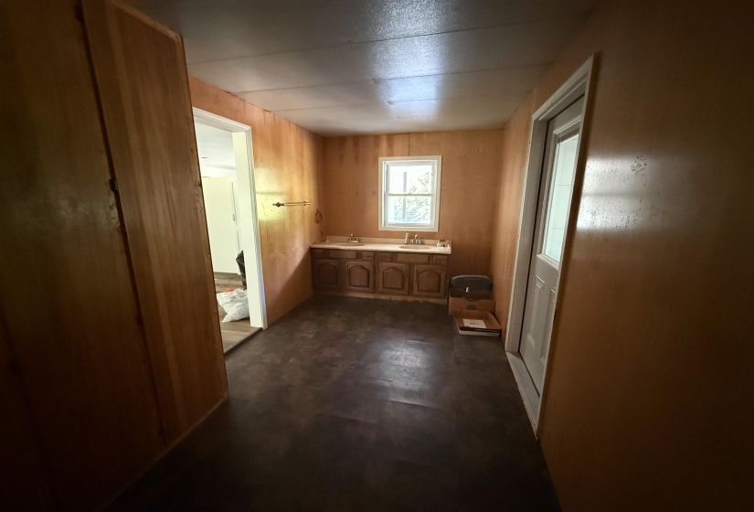 1421 COPPER SPRINGS RD, Springville, Tennessee 38256, 7 Bedroom Bedrooms, 11 Room Rooms,2.1 BathroomBathrooms,Residential,For Sale,COPPER SPRINGS,0,10228950