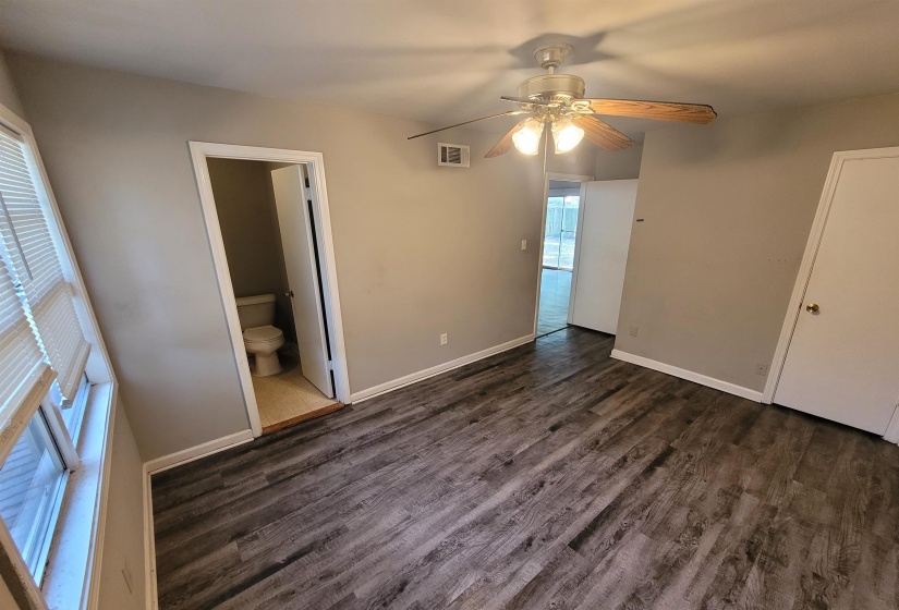 4151 ARROWOOD AVE, Memphis, Tennessee 38118, 3 Bedroom Bedrooms, 6 Room Rooms,1.1 BathroomBathrooms,Residential,For Sale,ARROWOOD,0,10228952