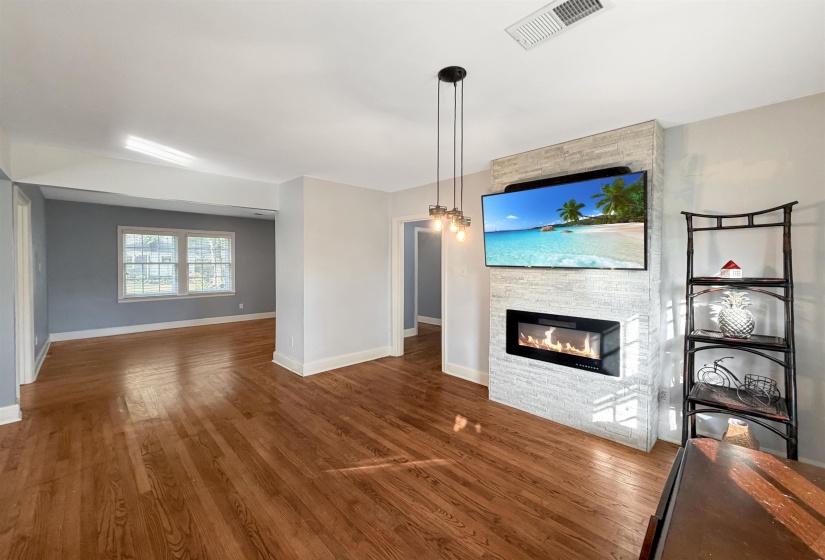 2790 UNION AVE, Memphis, Tennessee 38111, 2 Bedroom Bedrooms, 5 Room Rooms,2 BathroomBathrooms,Residential,For Sale,UNION,0,10228953