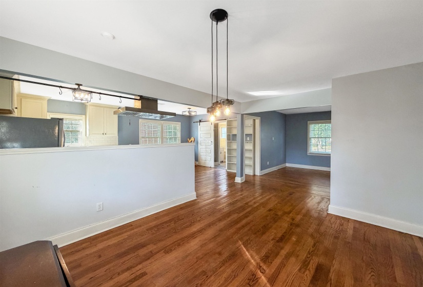 2790 UNION AVE, Memphis, Tennessee 38111, 2 Bedroom Bedrooms, 5 Room Rooms,2 BathroomBathrooms,Residential,For Sale,UNION,0,10228953