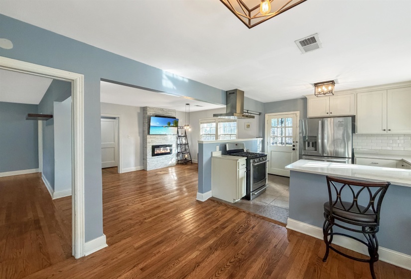 2790 UNION AVE, Memphis, Tennessee 38111, 2 Bedroom Bedrooms, 5 Room Rooms,2 BathroomBathrooms,Residential,For Sale,UNION,0,10228953