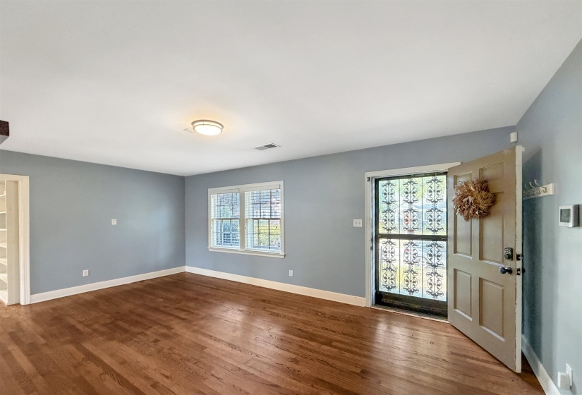 2790 UNION AVE, Memphis, Tennessee 38111, 2 Bedroom Bedrooms, 5 Room Rooms,2 BathroomBathrooms,Residential,For Sale,UNION,0,10228953