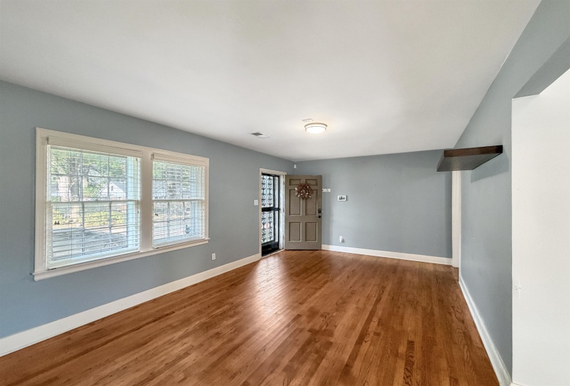 2790 UNION AVE, Memphis, Tennessee 38111, 2 Bedroom Bedrooms, 5 Room Rooms,2 BathroomBathrooms,Residential,For Sale,UNION,0,10228953