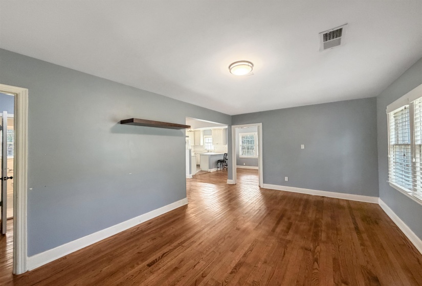 2790 UNION AVE, Memphis, Tennessee 38111, 2 Bedroom Bedrooms, 5 Room Rooms,2 BathroomBathrooms,Residential,For Sale,UNION,0,10228953
