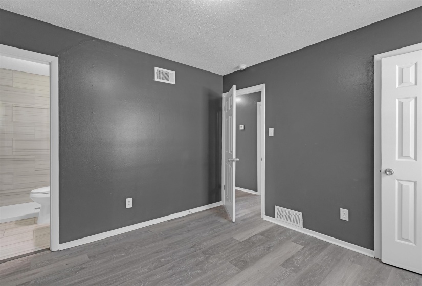 3244 PERKINS RD, Memphis, Tennessee 38118, 3 Bedroom Bedrooms, 6 Room Rooms,1.1 BathroomBathrooms,Residential,For Sale,PERKINS,0,10228954