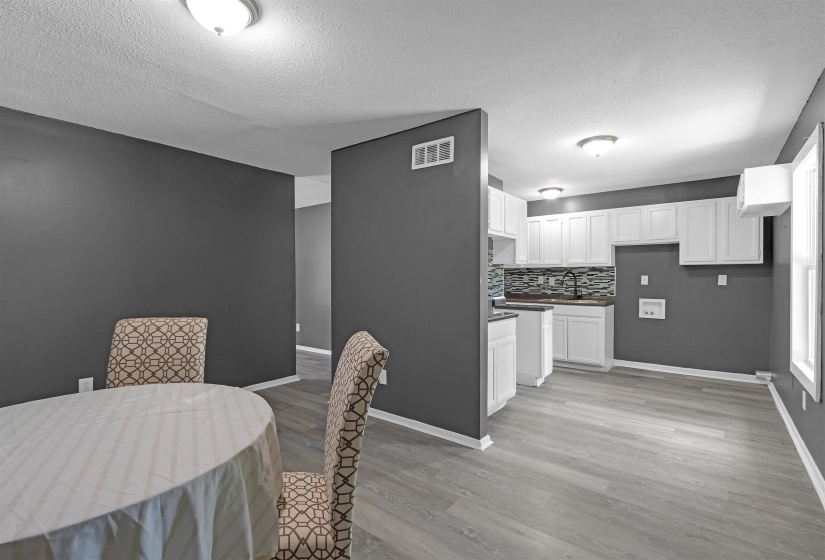 3244 PERKINS RD, Memphis, Tennessee 38118, 3 Bedroom Bedrooms, 6 Room Rooms,1.1 BathroomBathrooms,Residential,For Sale,PERKINS,0,10228954