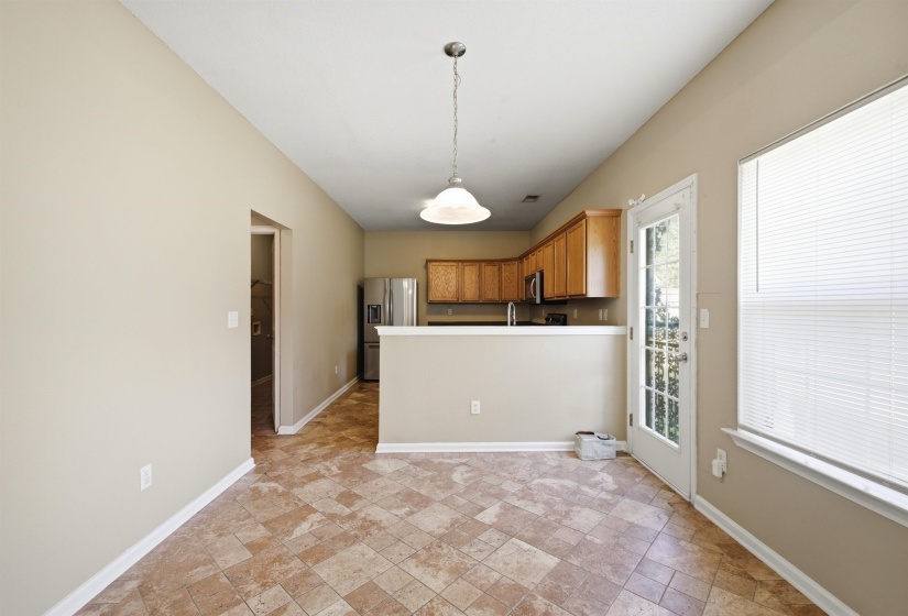 858 CROSSFIELD CV, Memphis, Tennessee 38109, 3 Bedroom Bedrooms, 6 Room Rooms,2.1 BathroomBathrooms,Residential,For Sale,CROSSFIELD,0,10228955