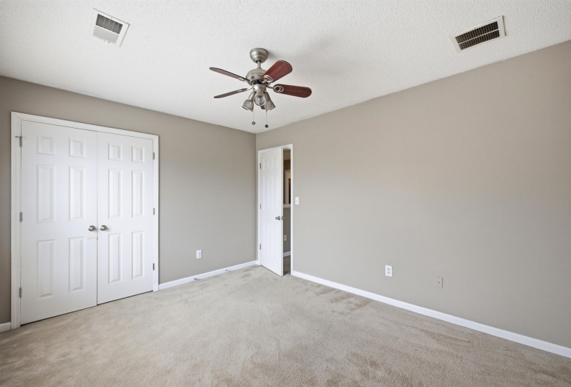 858 CROSSFIELD CV, Memphis, Tennessee 38109, 3 Bedroom Bedrooms, 6 Room Rooms,2.1 BathroomBathrooms,Residential,For Sale,CROSSFIELD,0,10228955