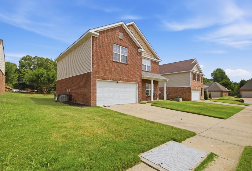 858 CROSSFIELD CV, Memphis, Tennessee 38109, 3 Bedroom Bedrooms, 6 Room Rooms,2.1 BathroomBathrooms,Residential,For Sale,CROSSFIELD,0,10228955