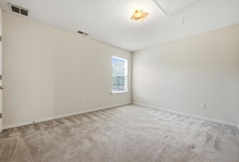 858 CROSSFIELD CV, Memphis, Tennessee 38109, 3 Bedroom Bedrooms, 6 Room Rooms,2.1 BathroomBathrooms,Residential,For Sale,CROSSFIELD,0,10228955