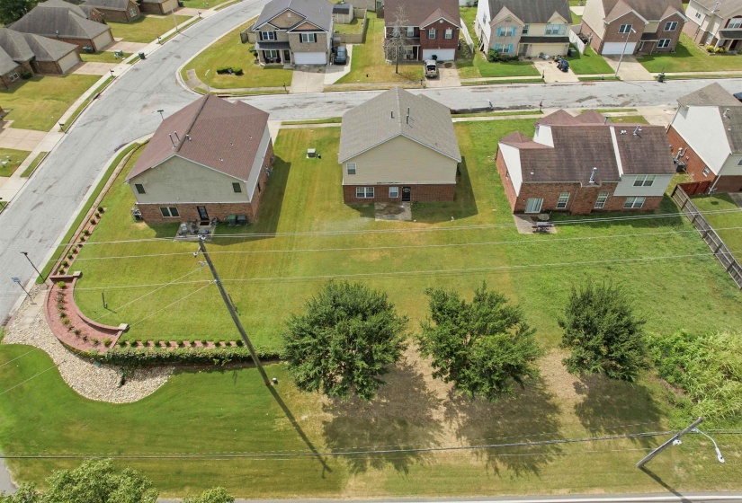 858 CROSSFIELD CV, Memphis, Tennessee 38109, 3 Bedroom Bedrooms, 6 Room Rooms,2.1 BathroomBathrooms,Residential,For Sale,CROSSFIELD,0,10228955