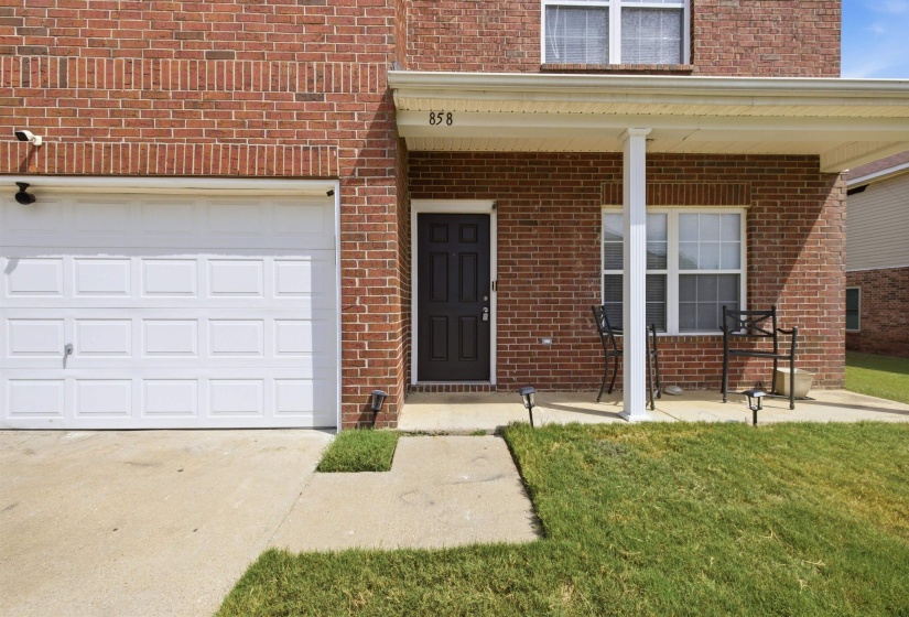 858 CROSSFIELD CV, Memphis, Tennessee 38109, 3 Bedroom Bedrooms, 6 Room Rooms,2.1 BathroomBathrooms,Residential,For Sale,CROSSFIELD,0,10228955