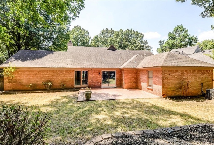 8902 WALNUT RIDGE LOOP, Memphis, Tennessee 38018, 4 Bedroom Bedrooms, 7 Room Rooms,2 BathroomBathrooms,Residential,For Sale,WALNUT RIDGE,0,10228959