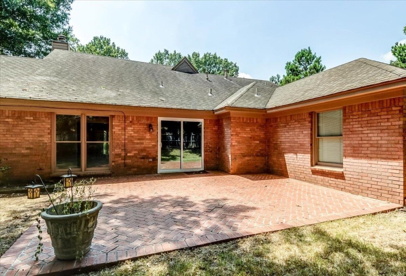 8902 WALNUT RIDGE LOOP, Memphis, Tennessee 38018, 4 Bedroom Bedrooms, 7 Room Rooms,2 BathroomBathrooms,Residential,For Sale,WALNUT RIDGE,0,10228959
