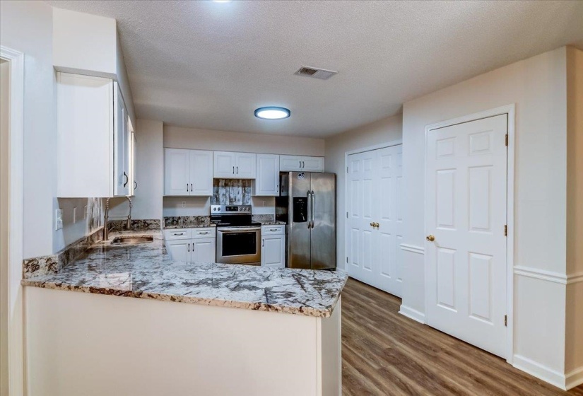 8902 WALNUT RIDGE LOOP, Memphis, Tennessee 38018, 4 Bedroom Bedrooms, 7 Room Rooms,2 BathroomBathrooms,Residential,For Sale,WALNUT RIDGE,0,10228959
