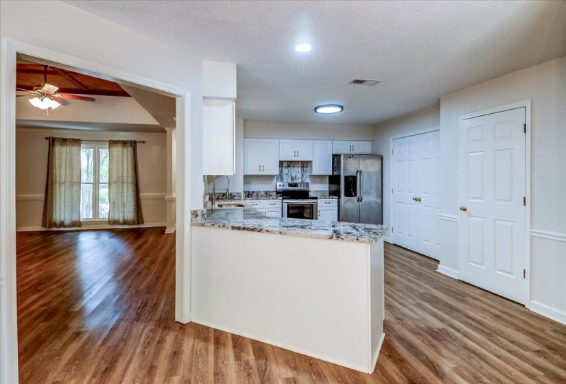 8902 WALNUT RIDGE LOOP, Memphis, Tennessee 38018, 4 Bedroom Bedrooms, 7 Room Rooms,2 BathroomBathrooms,Residential,For Sale,WALNUT RIDGE,0,10228959