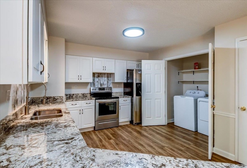 8902 WALNUT RIDGE LOOP, Memphis, Tennessee 38018, 4 Bedroom Bedrooms, 7 Room Rooms,2 BathroomBathrooms,Residential,For Sale,WALNUT RIDGE,0,10228959