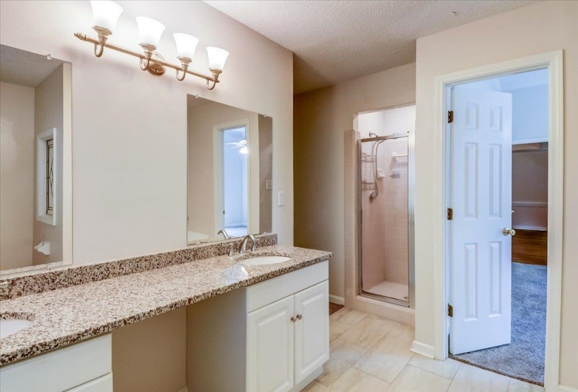 8902 WALNUT RIDGE LOOP, Memphis, Tennessee 38018, 4 Bedroom Bedrooms, 7 Room Rooms,2 BathroomBathrooms,Residential,For Sale,WALNUT RIDGE,0,10228959