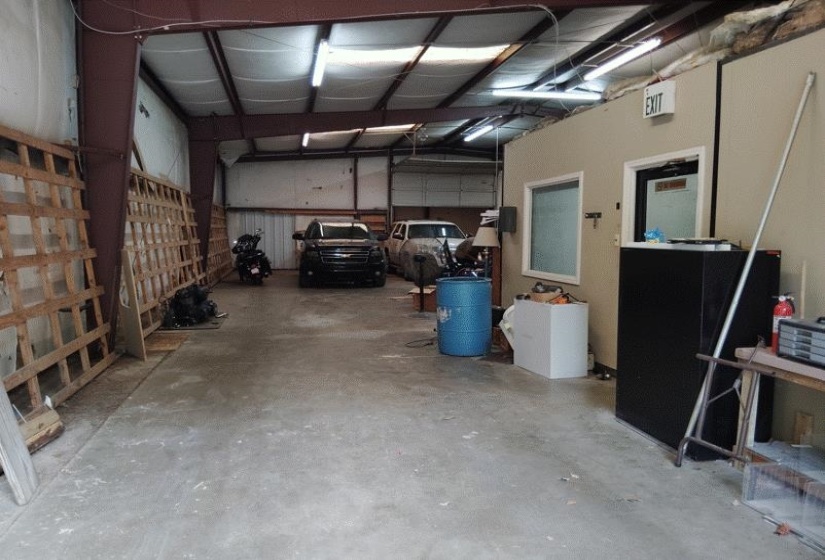 3224 LINDA DR, Memphis, Tennessee 38118, 0 , 0 ,0,Commercial/industrial,For Sale,LINDA,0,10228973