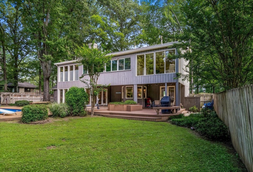 6767 POPLAR PIKE, Memphis, Tennessee 38119, 5 Bedroom Bedrooms, 13 Room Rooms,3.1 BathroomBathrooms,Residential,For Sale,POPLAR,0,10228962