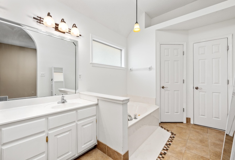 6269 BUFFALO SPRINGS LN, Bartlett, Tennessee 38135, 4 Bedroom Bedrooms, 7 Room Rooms,2 BathroomBathrooms,Residential,For Sale,BUFFALO SPRINGS,0,10228963