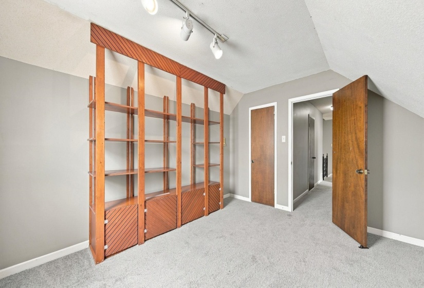 4920 WHITWORTH RD, Memphis, Tennessee 38116, 4 Bedroom Bedrooms, 7 Room Rooms,2 BathroomBathrooms,Residential,For Sale,WHITWORTH,0,10228967