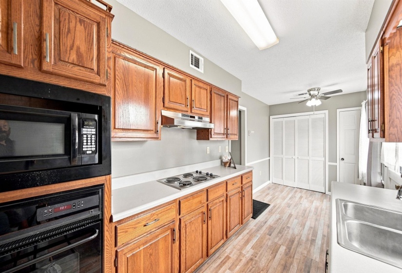 4920 WHITWORTH RD, Memphis, Tennessee 38116, 4 Bedroom Bedrooms, 7 Room Rooms,2 BathroomBathrooms,Residential,For Sale,WHITWORTH,0,10228967